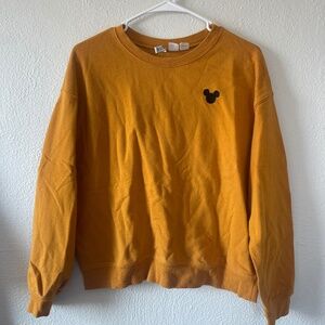 Womens Large Disney Crewneck (fits like a medium)